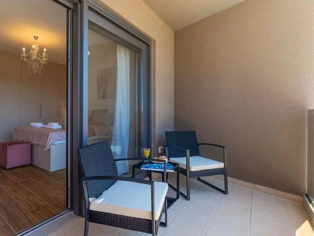 Esmeralda II Comfortable Holiday Residence Novigrad  Novigrad (Istria)