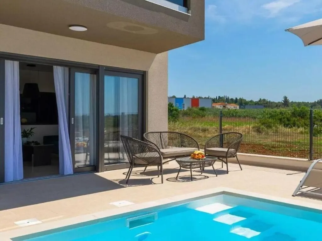Esmeralda II Comfortable Holiday Residence Novigrad  0*, Novigrad (Istria)